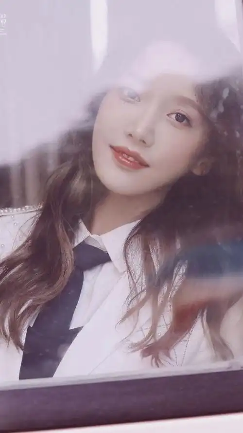 创造营2020姜贞羽啊～喜欢就给她投票吧!09