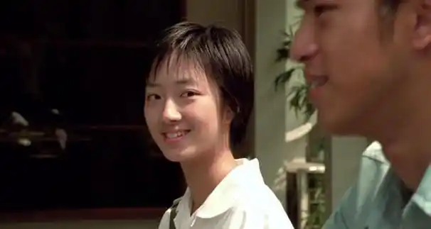 为什么演完陪泳女,桂纶镁还是铁打不动的清新女神?