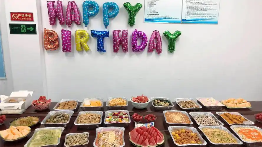 利诚检测第二季度员工生日会小party大幸福