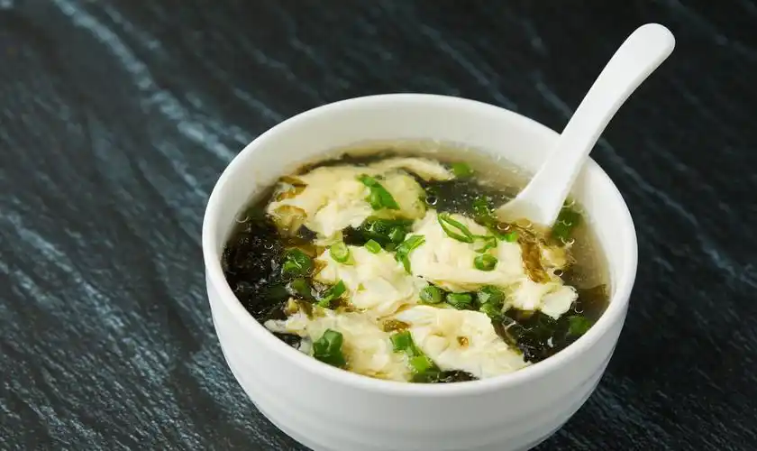 做紫菜蛋花汤到底是先放紫菜还是鸡蛋很多人做错了