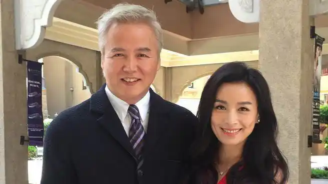 原创林瑞阳减肥后颜值恢复与美女在台上热舞不顾张庭的感受