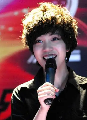 近日,09年快乐女声亚军李霄云新闻不断,据悉,李霄云因为长期在国内