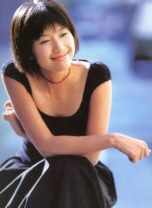 "京圈团宠"徐静蕾,曾公开反对一夫一妻制,48岁未婚未孕