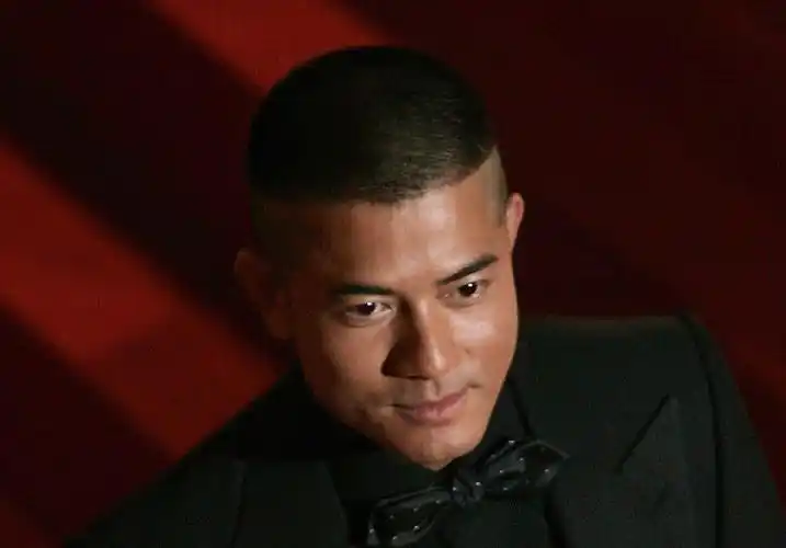 天王郭富城帅了几十年,百变发型功不可没,你学过几款