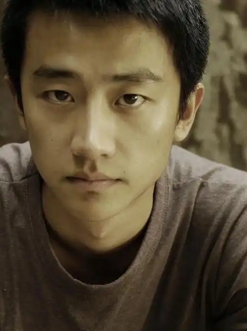 黄轩资料个人资料(励志的黄轩:曾孤独不得志)