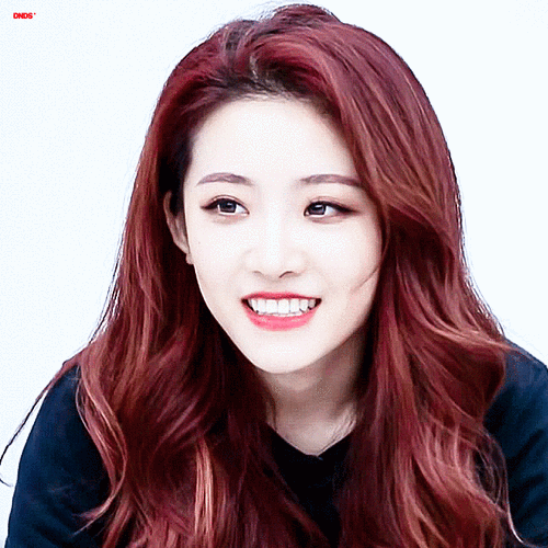 喻言灿烂笑容心动事件宝藏女孩梯形笑表情包图片合集