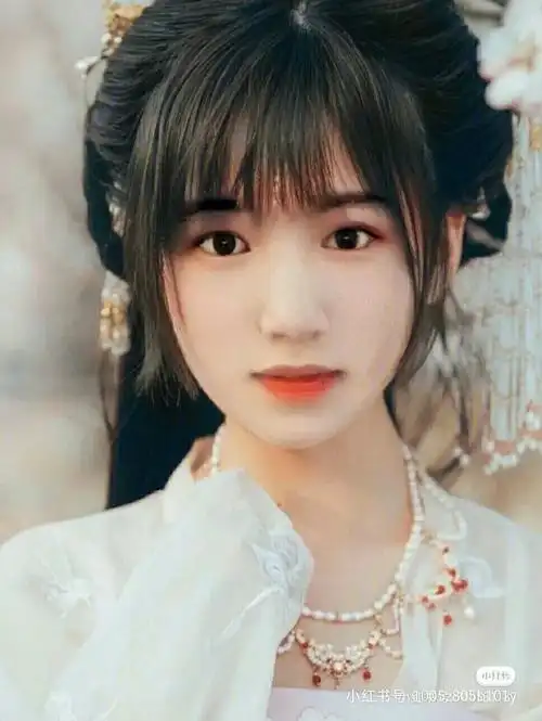 马嘉祺女装来了超可爱