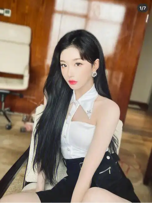 the9孔雪儿今日装扮