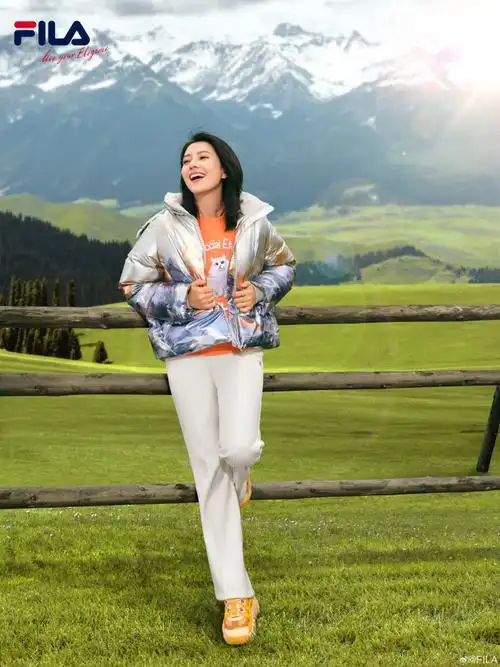 fila时尚运动代言人高圆圆##fila时尚印花