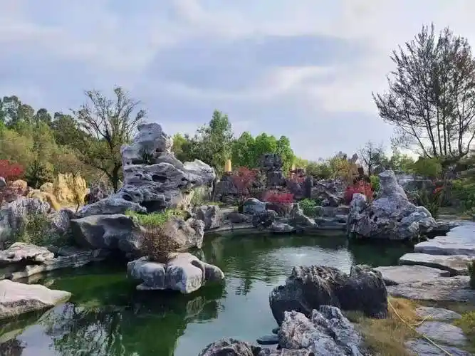 太湖石假山驳岸设计制作