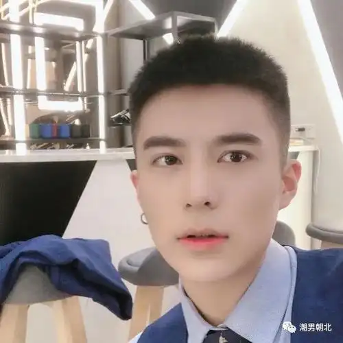 2021年秋天男生流行这3款发型,短发真帅!