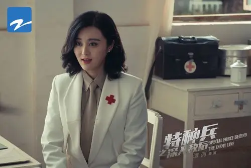 这部戏也让甘露更上一个台阶,成为国内少有的年轻戏骨女演员