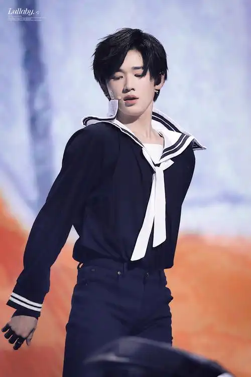 宋亚轩 十九无垠轩邈近云霄##宋亚轩0304生日快乐