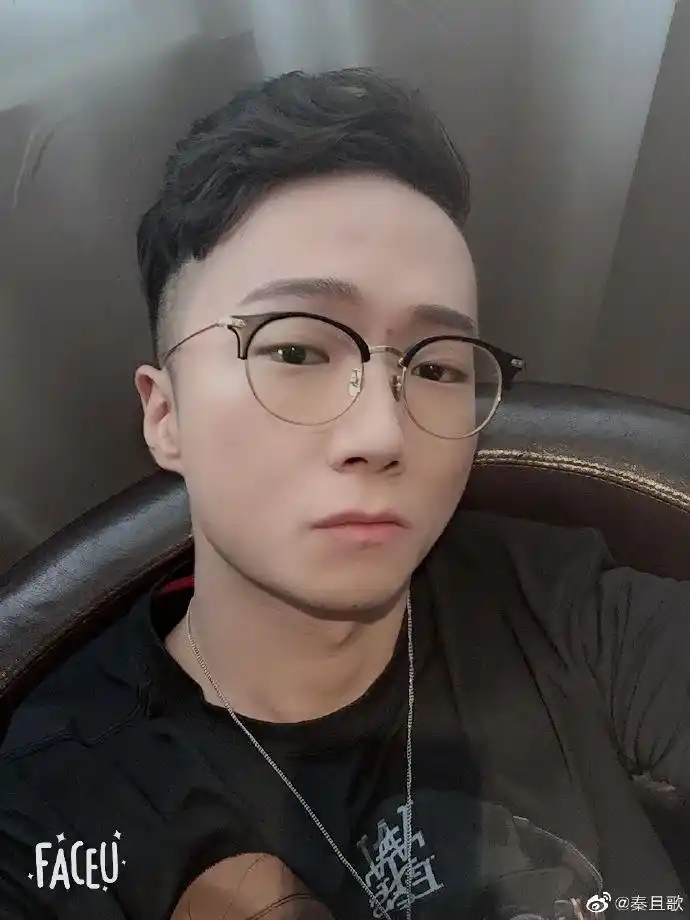 cv秦且歌超话存货发发