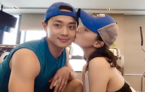 痛心!曹骏与蓝盈莹正式官宣分手,分手原因还是这件"小事"