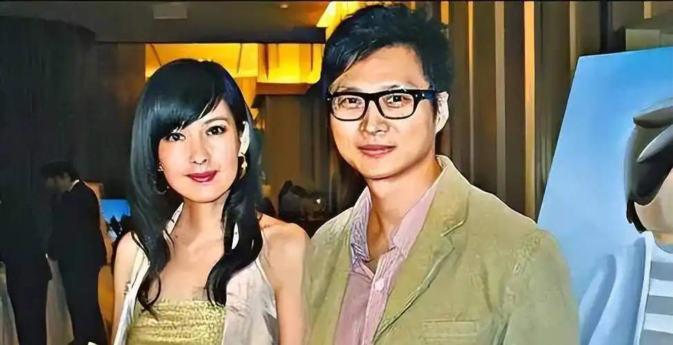 周慧敏:前男友为她终生不娶,老公却出轨8次,她后悔嫁给爱情吗_倪震