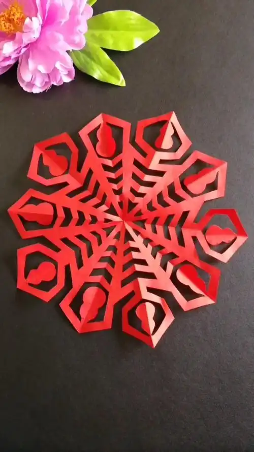 剪纸#手工剪纸五角窗花,新手小白入门教程.