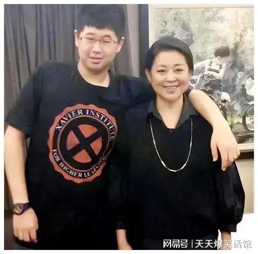 倪萍前夫王文澜:"抛弃"先天性疾病儿子,现在他过得怎么样了?