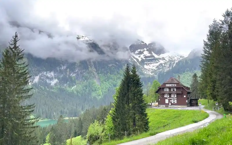 【4k】瑞士 风景优美的自然山景 放松音乐 自然音景_哔哩哔哩_bili