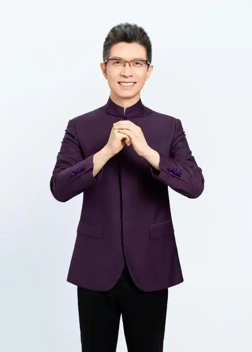 曝央视直播重大失误,电视广告切错画面,主持人朱广权走神显慌乱