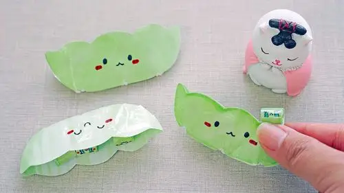 来做萌萌的解压豌豆小玩具,不需要海绵和棉花,用作业纸就能diy