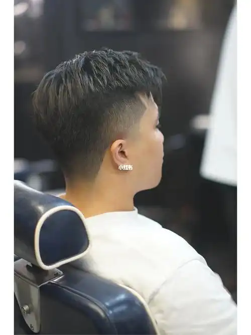 局部渐变/男士理发推荐2022最火男士发型