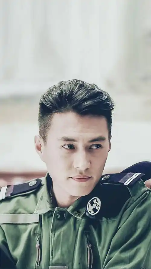 原创靳东好男人尊重女性抵触吻戏无愧于国民老公的称号