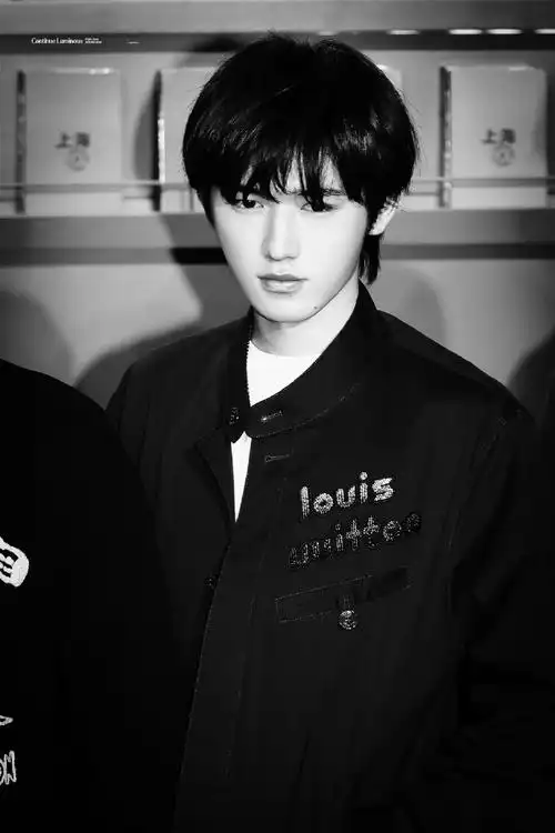 宋亚轩路易威登品牌大使##宋亚轩王牌对王牌##时代少年团lv快闪造型