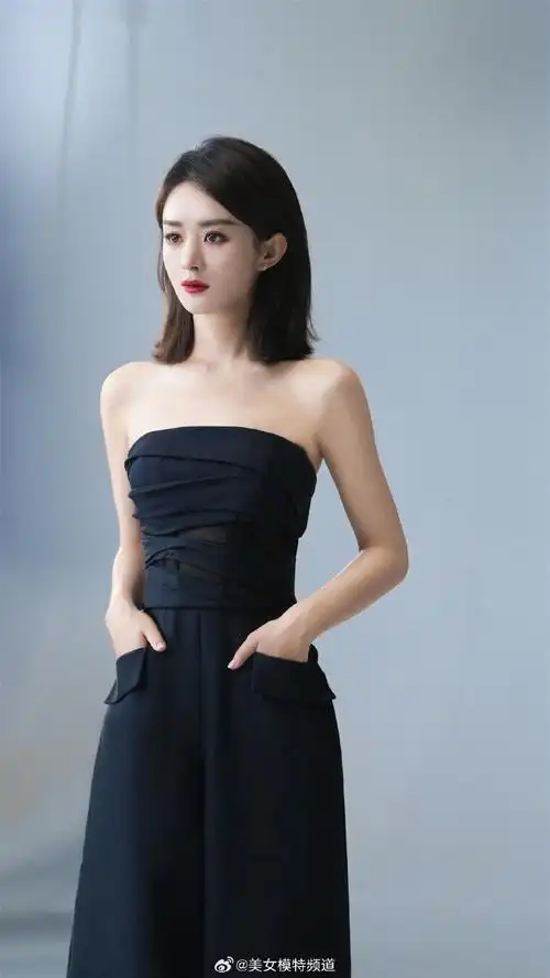 赵丽颖短发红唇