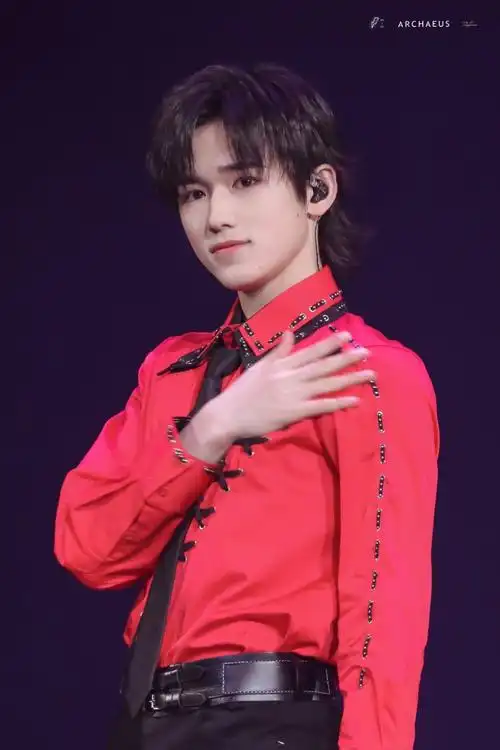 宋亚轩超话73#宋亚轩 锋芒出鞘#383637383836 星光大赏