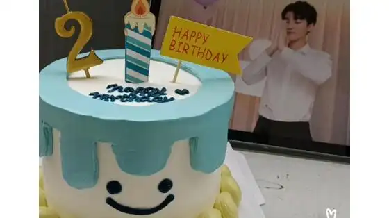 王俊凯同款蛋糕!20岁生日快乐!