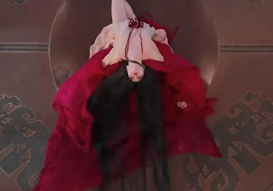 封神:又引发争议,妲己像红衣女鬼,九尾狐乳房突出,像没毛老鼠