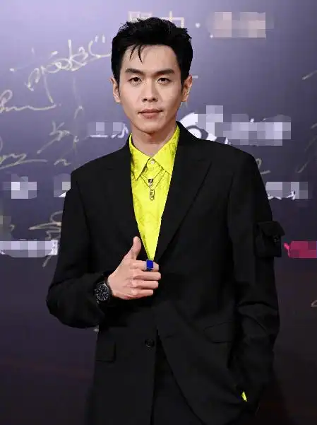 把中国明星和韩国明星放一起看,美丑一目了然_关晓彤_杨颖_bibi