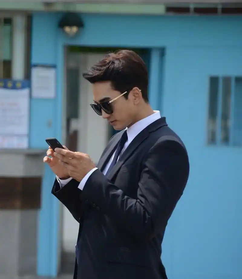 20年如一日的帅气宋承宪ocn新周末剧 player 花絮图~ feat.