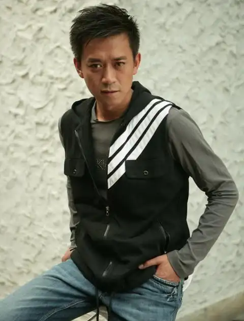 p>王学兵,1971年9月6日出生于新疆乌鲁木齐,中国内地影视男演员,毕业