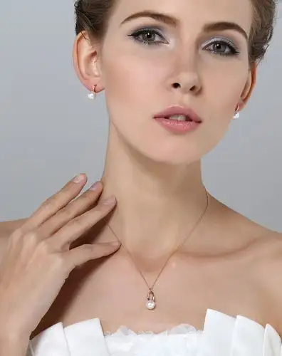 18k金镶akoya海水珍珠吊坠优雅bkd001(附质检证书)