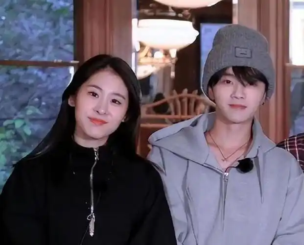 只要孩子不要名分聪明至极的张碧晨给华晨宇设的局正在显现