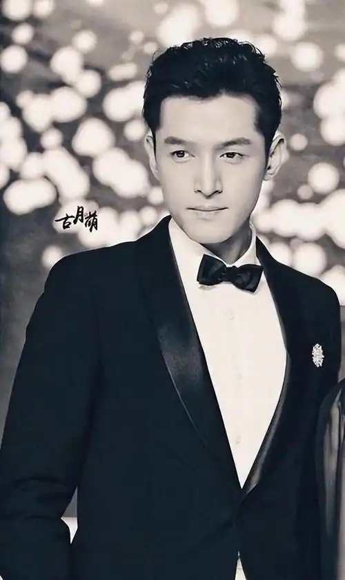 曝光41岁胡歌现状,胡子拉碴满脸沧桑,深夜发文疑似想退出娱乐圈