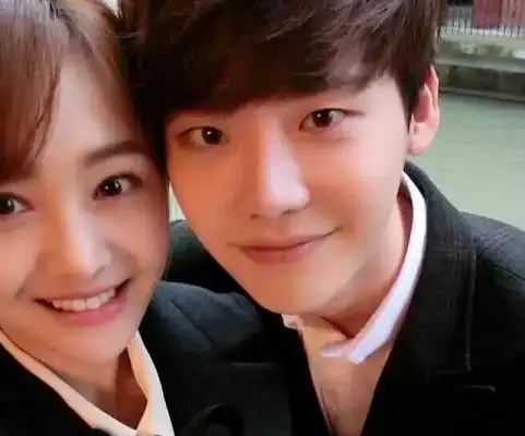 郑爽迎来转机,和李钟硕新剧确定开播时间,新动态暗示"从头开始"