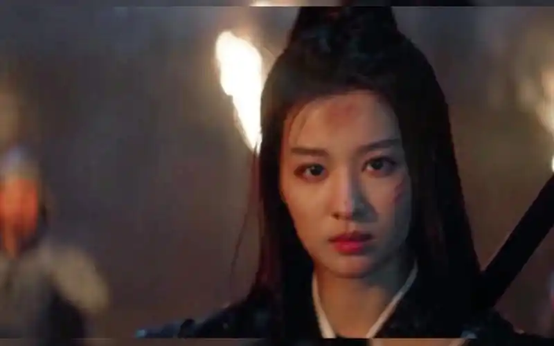 王楚然女将军完美代入女尊文穿上盔甲驭马杀敌卸下盔甲温柔动人