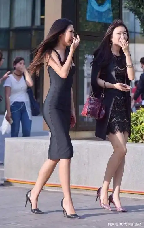 夏日高跟鞋怎么选才好看?时尚女神穿搭示范,让你散发出迷人魅力