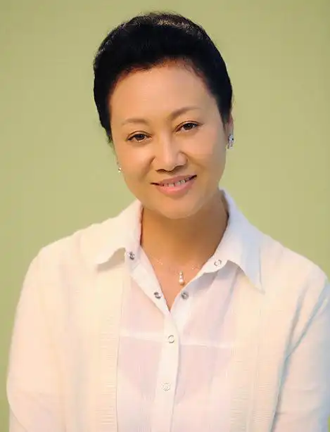 王丽云,(原名王莉芸)1955年10月06日出生于辽宁省沈阳市,国家一级演员