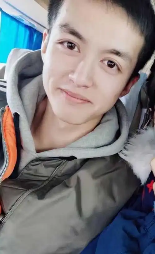 有个干净帅气的男朋友是什么体验?