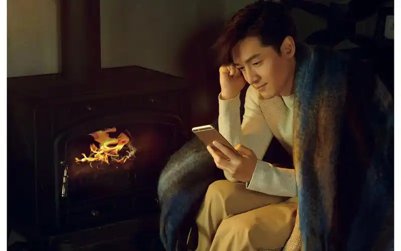 要进修的胡歌超励志?贵圈大长腿早已开启学霸模式