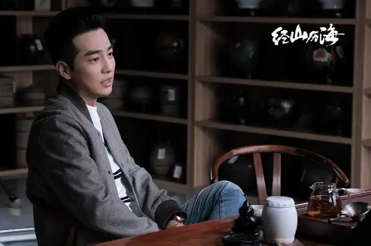 经山历海收官邹廷威模范丈夫热度不减下一个角色备受期待