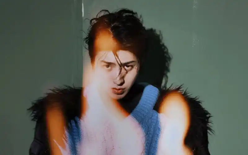 蔡徐坤杂志写真帅气高清壁纸图片高清大图预览1920x1200_大陆明星下载