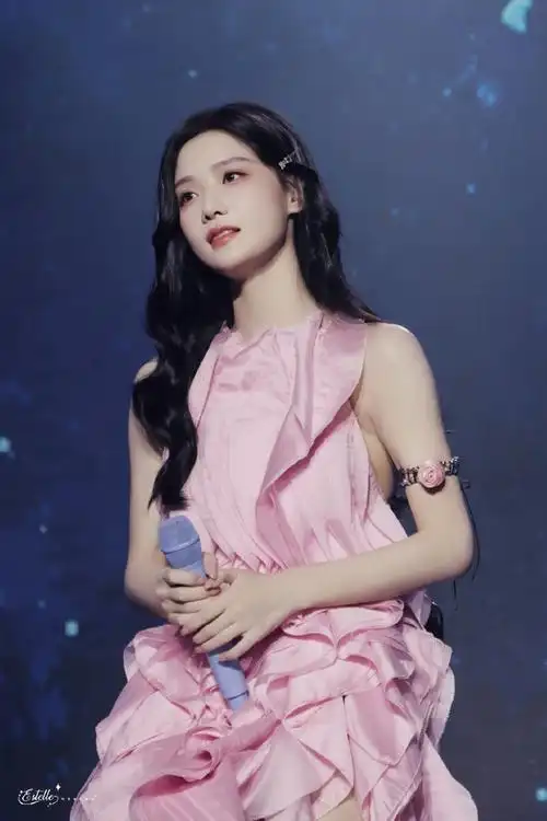 陈意涵好像在写我##陈意涵estelle1017生日快乐##陈意涵2023巡