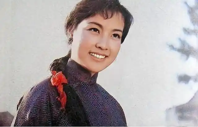 刘晓庆年轻时候的照片真的是貌美如花