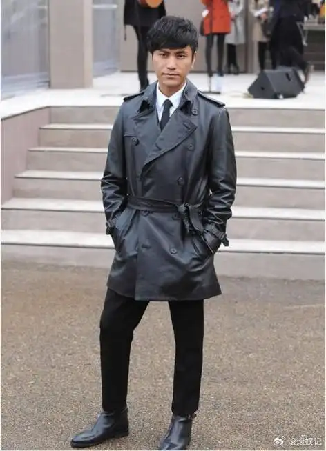 风衣男神之十三:陈坤陈柏霖,他扬长避短,选择到大腿中部长度的风衣,看