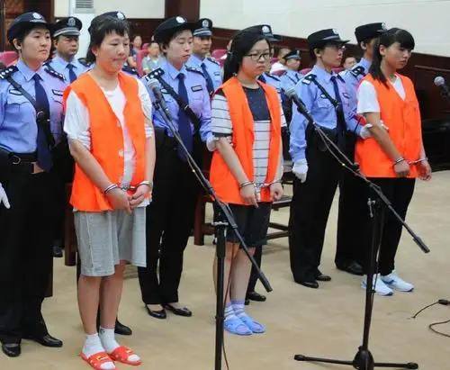 山东招远麦当劳杀人案庭审现场